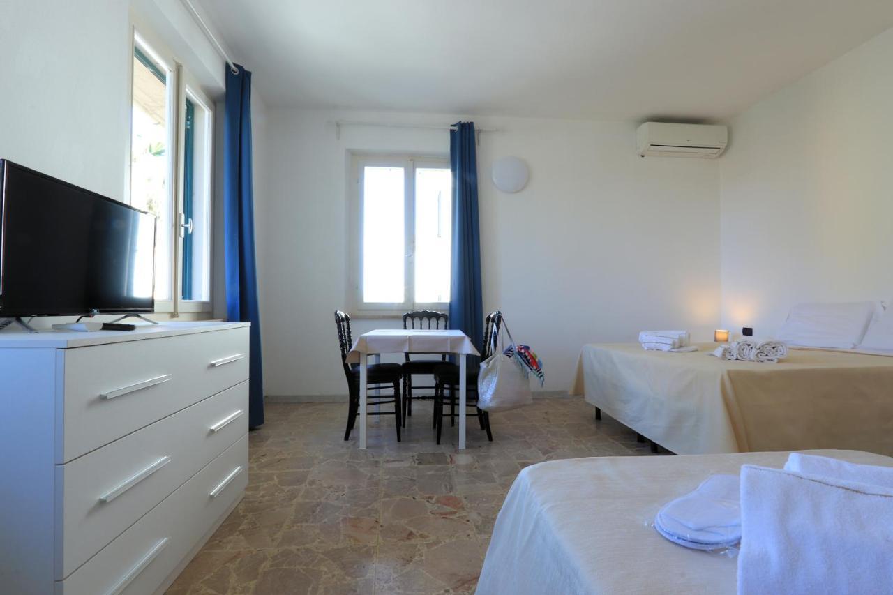 Bed & Parking Cecina Rooms Marina di Cecina Kültér fotó