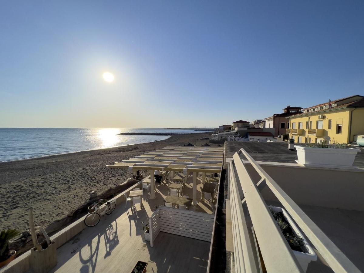 Bed & Parking Cecina Rooms Marina di Cecina Kültér fotó