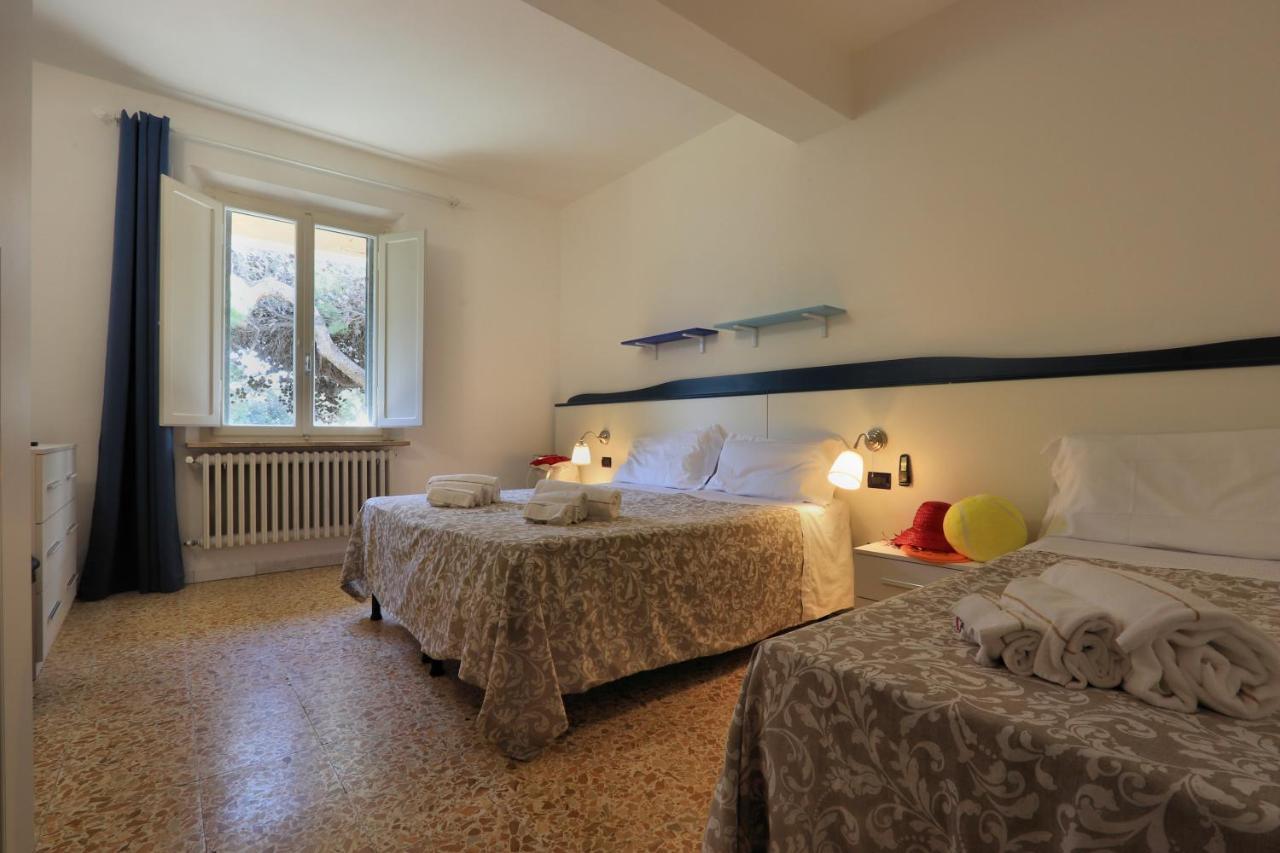 Bed & Parking Cecina Rooms Marina di Cecina Kültér fotó