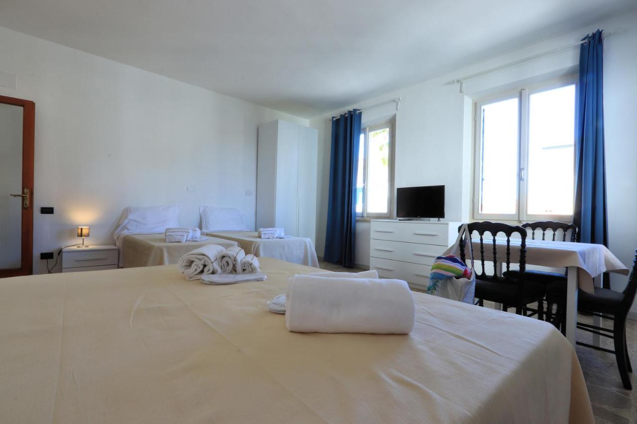 Bed & Parking Cecina Rooms Marina di Cecina Kültér fotó